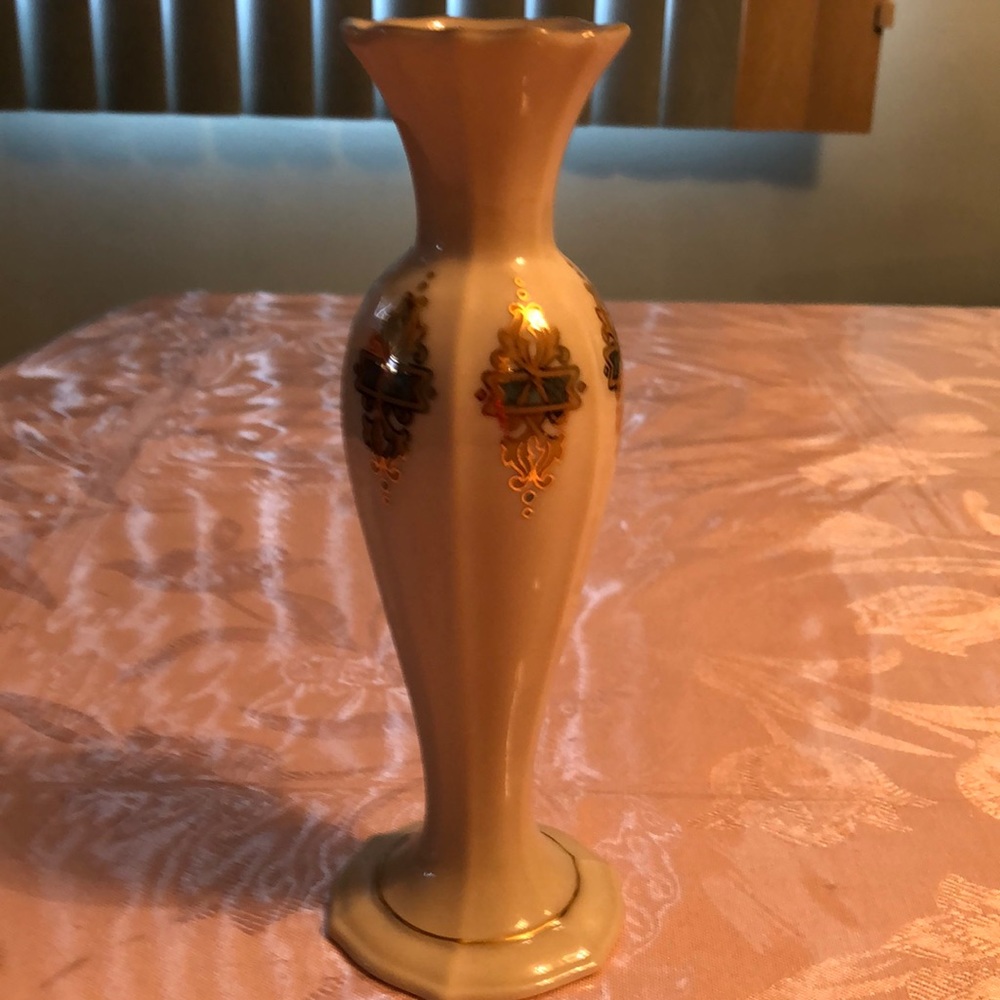 Lenox Catalan  bud vase